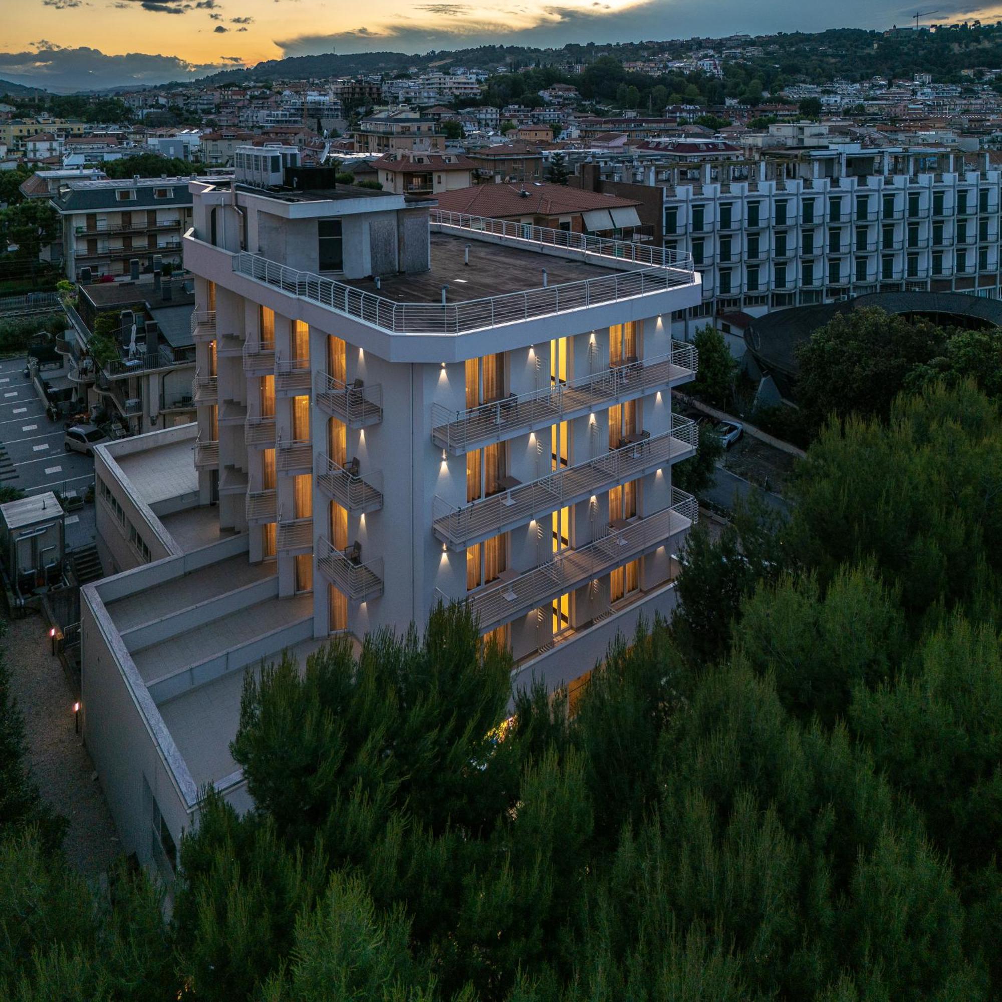 Hotel Velia グロッタンマーレ エクステリア 写真
