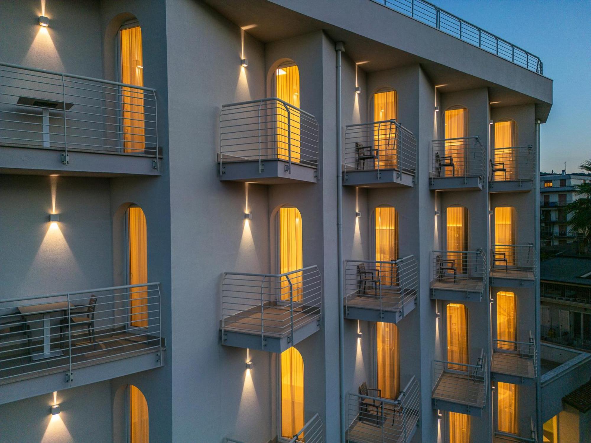 Hotel Velia グロッタンマーレ エクステリア 写真